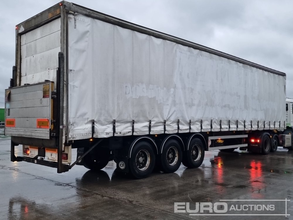 2004 Freuhauf Tri Axle Curtainsider Trailer, Tail Lift - Semirremolque lona: foto 5 2004 Freuhauf Tri Axle Curtainsider Trailer, Tail Lift - Semirremolque lona: foto 5