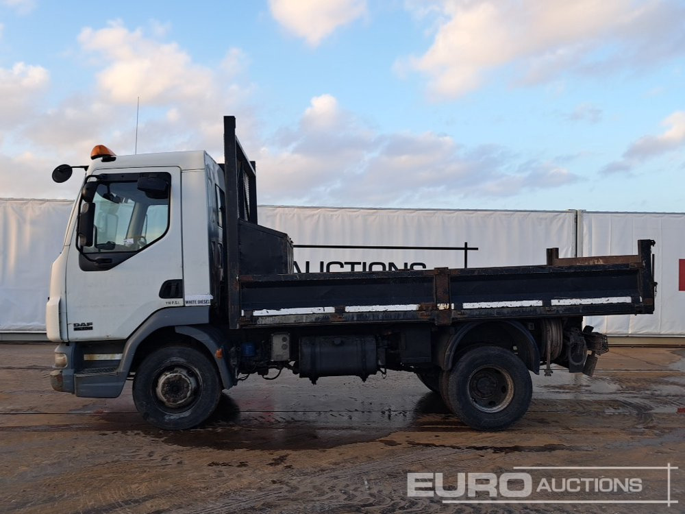 2006 DAF LF45-150 - Camión volquete: foto 2 2006 DAF LF45-150 - Camión volquete: foto 2