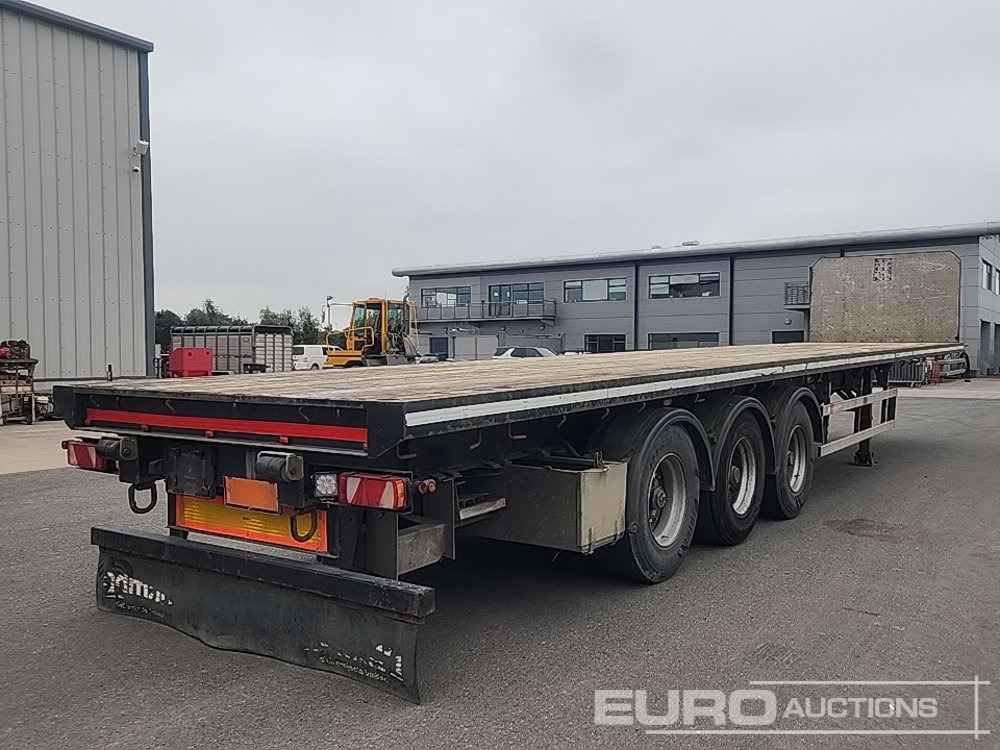 2010 Dennison 45' Tri Axle Flat Trailer, Goal Post Sockets - Semirremolque plataforma/ Caja abierta: foto 4 2010 Dennison 45' Tri Axle Flat Trailer, Goal Post Sockets - Semirremolque plataforma/ Caja abierta: foto 4