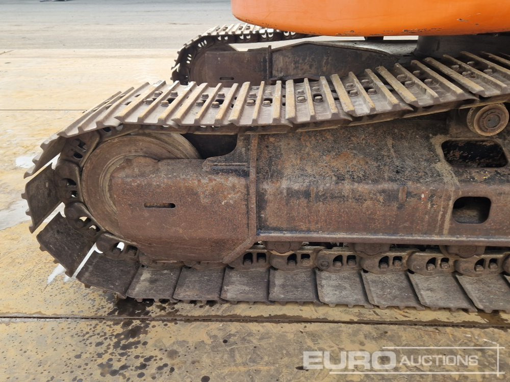 Excavadora de cadenas 2010 Hitachi ZX225USLC-3: foto 29 Excavadora de cadenas 2010 Hitachi ZX225USLC-3: foto 29