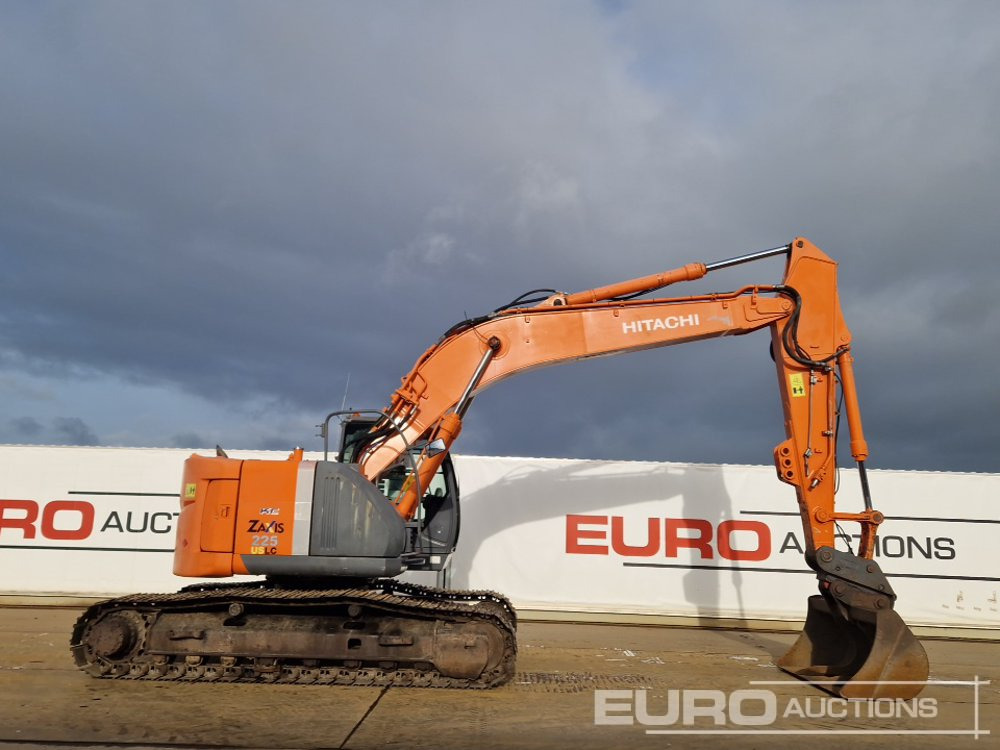 Excavadora de cadenas 2010 Hitachi ZX225USLC-3: foto 6 Excavadora de cadenas 2010 Hitachi ZX225USLC-3: foto 6