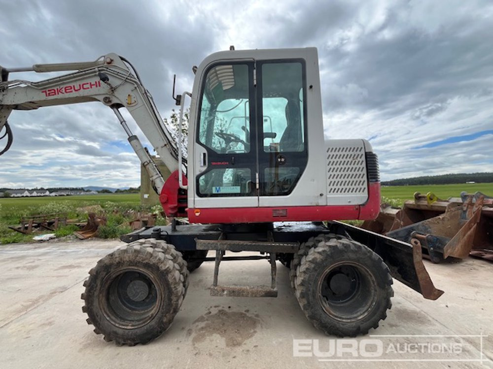 2011 Takeuchi TB175W - Excavadora de ruedas: foto 1 2011 Takeuchi TB175W - Excavadora de ruedas: foto 1