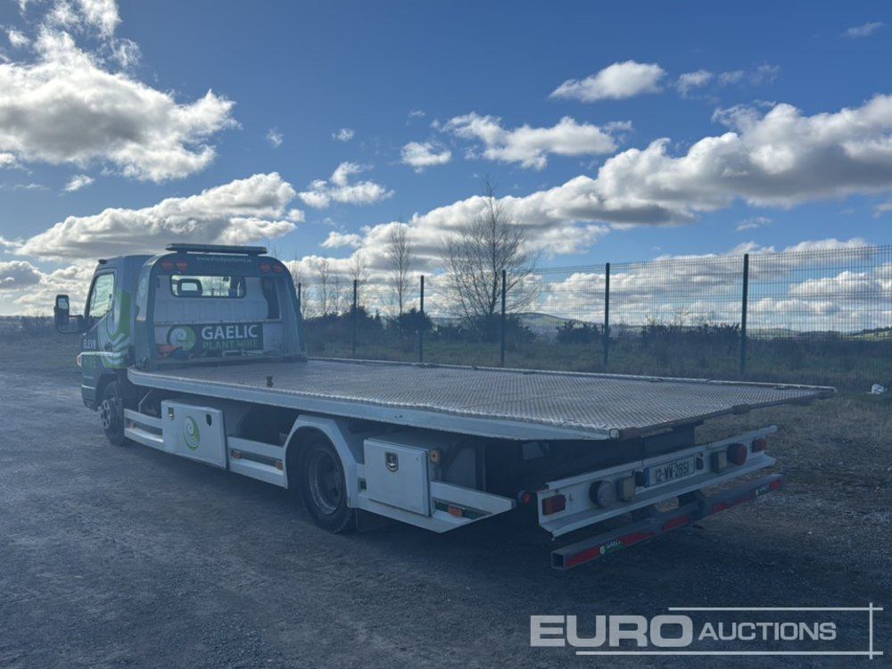 2012 Mitsubishi Fuso Canter - Camión portavehículos: foto 3 2012 Mitsubishi Fuso Canter - Camión portavehículos: foto 3
