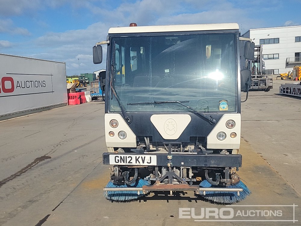 Barredora vial 2012 Scarab 4x2 Road Sweeper, Reverse Camera, A/C: foto 8