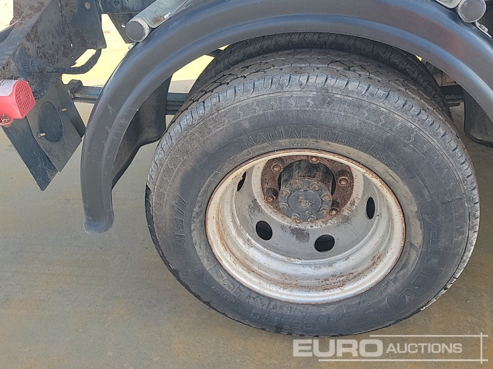 Barredora vial 2012 Scarab 4x2 Road Sweeper, Reverse Camera, A/C: foto 11