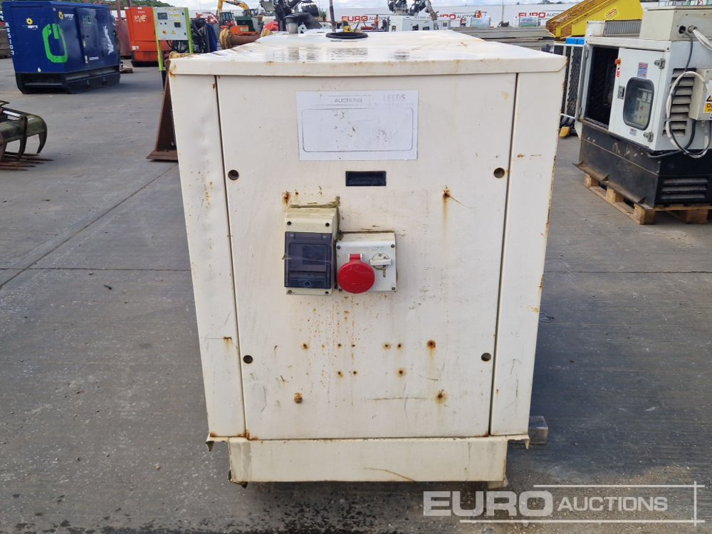 2013 FG Wilson P33-3 - Generador industriale: foto 2 2013 FG Wilson P33-3 - Generador industriale: foto 2