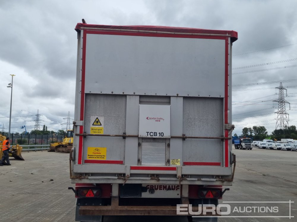 2013 Fruehauf Tri Axle Bulk Tipping Trailer, Lift Axle, Easy Sheet - Semirremolque volquete: foto 4 2013 Fruehauf Tri Axle Bulk Tipping Trailer, Lift Axle, Easy Sheet - Semirremolque volquete: foto 4
