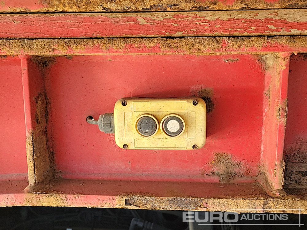 Semirremolque volquete 2013 Rothdean Tri Axle Bulk Tipping Trailer: foto 24