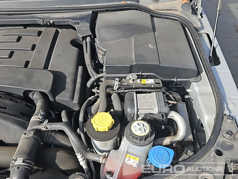 Coche 2014 Land Rover Discovery 4 SDV6: foto 16