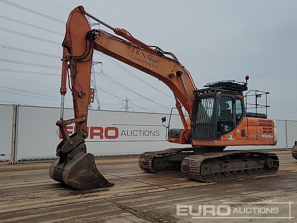 2015 Doosan DX225LC-3 - Excavadora de cadenas: foto 1 2015 Doosan DX225LC-3 - Excavadora de cadenas: foto 1