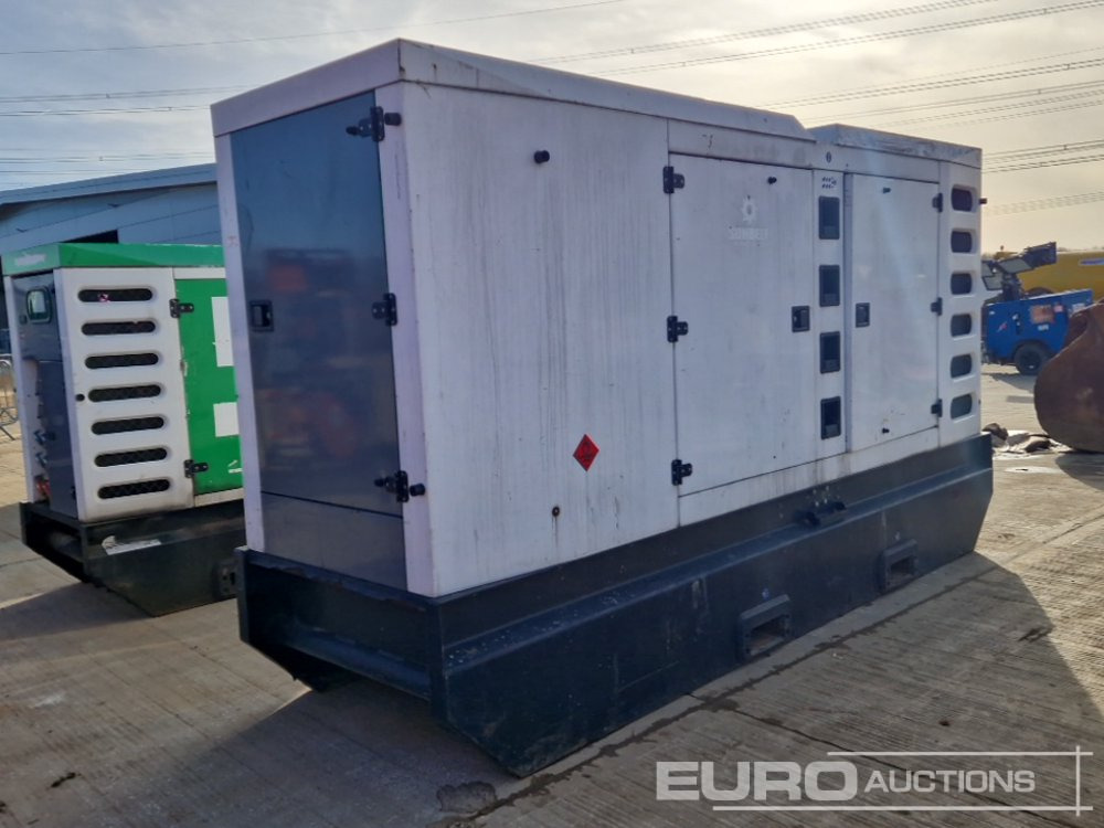 2015 SDMO R330C3 - Generador industriale: foto 5 2015 SDMO R330C3 - Generador industriale: foto 5