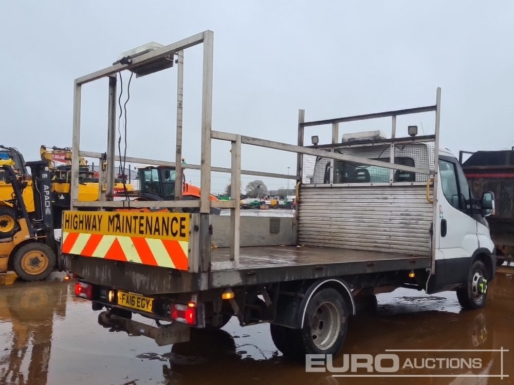 2016 Iveco Daily 35C13 - Caja abierta furgoneta: foto 5 2016 Iveco Daily 35C13 - Caja abierta furgoneta: foto 5