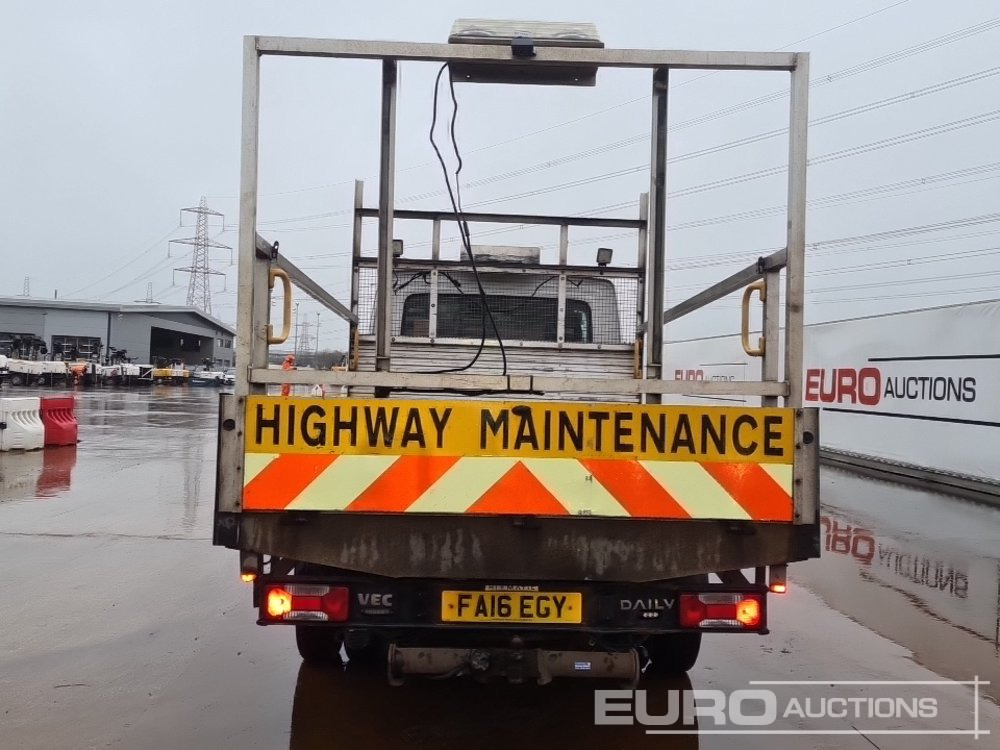 2016 Iveco Daily 35C13 - Caja abierta furgoneta: foto 4 2016 Iveco Daily 35C13 - Caja abierta furgoneta: foto 4