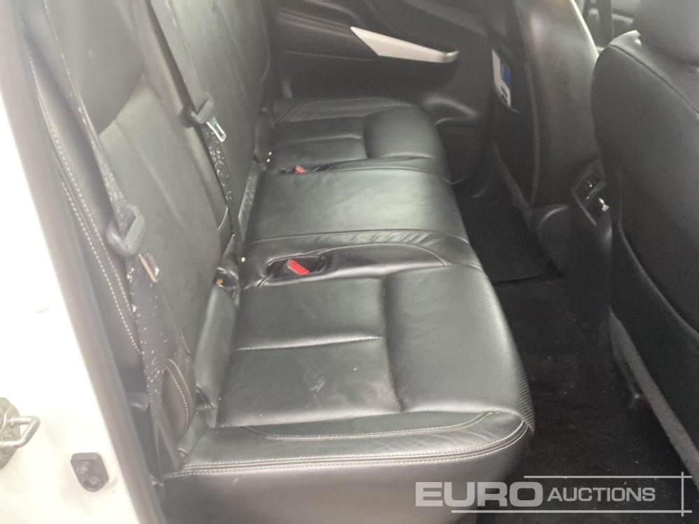 Pick-up 2016 Nissan Navara: foto 14 Pick-up 2016 Nissan Navara: foto 14