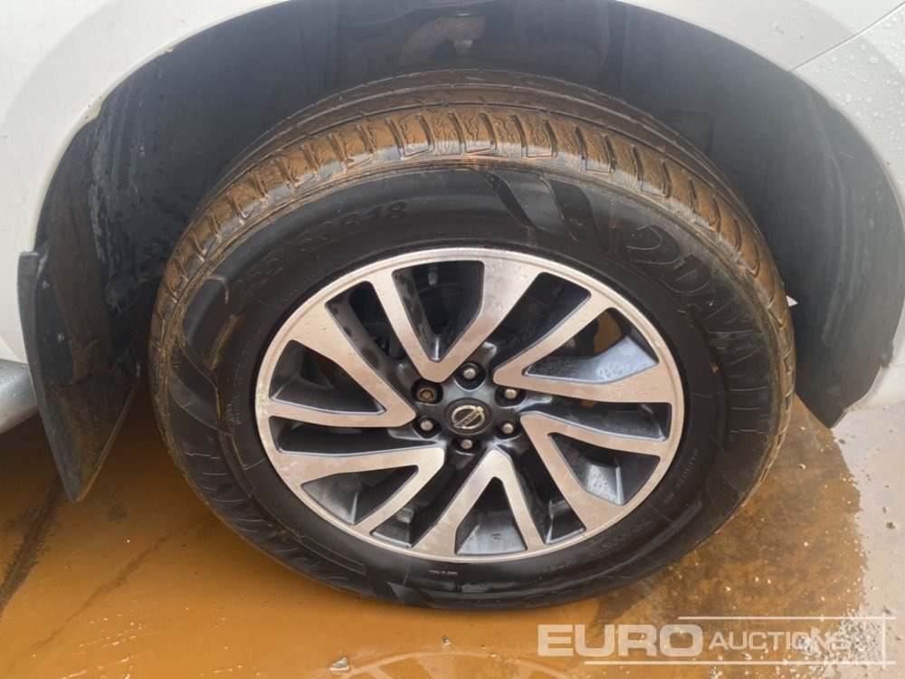 Pick-up 2016 Nissan Navara: foto 12 Pick-up 2016 Nissan Navara: foto 12