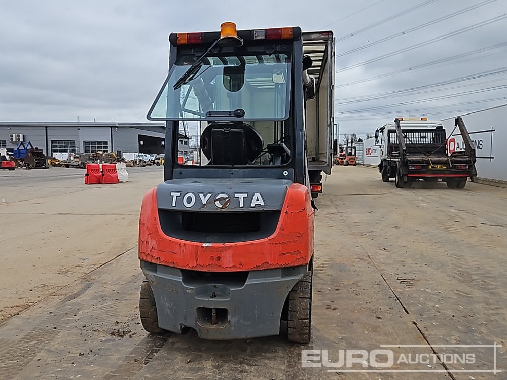 2016 Toyota 06-8FD25F - Carretilla elevadora: foto 4 2016 Toyota 06-8FD25F - Carretilla elevadora: foto 4