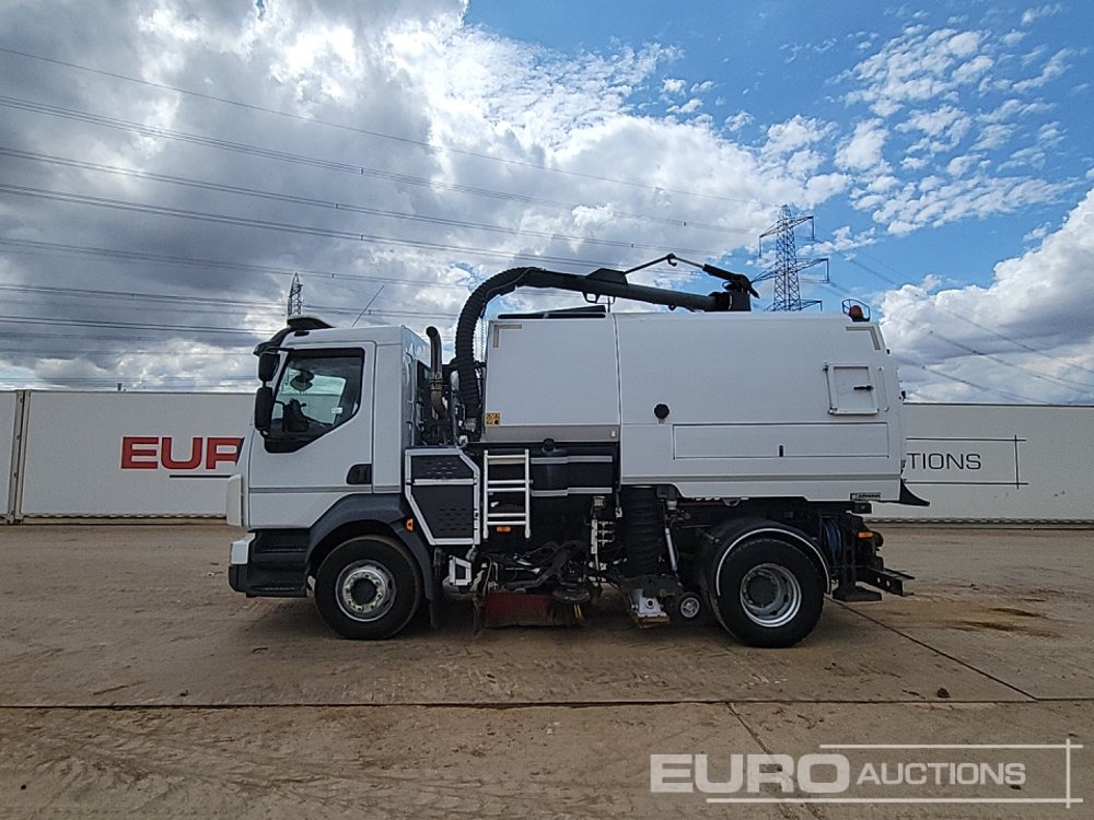 2016 Volvo FL - Barredora vial: foto 2 2016 Volvo FL - Barredora vial: foto 2
