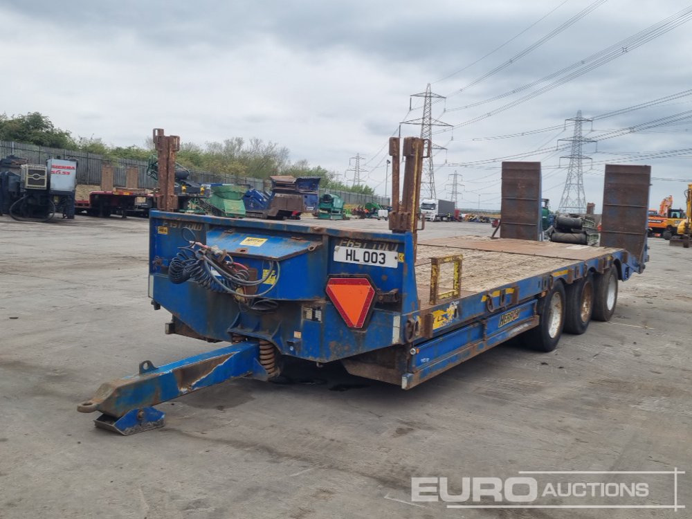 2017 Herron Tri Axle Low Loader Sprung Drawbar Trailer, Air Brakes, Hydrailic Ramp - Remolque agrícola: foto 1 2017 Herron Tri Axle Low Loader Sprung Drawbar Trailer, Air Brakes, Hydrailic Ramp - Remolque agrícola: foto 1