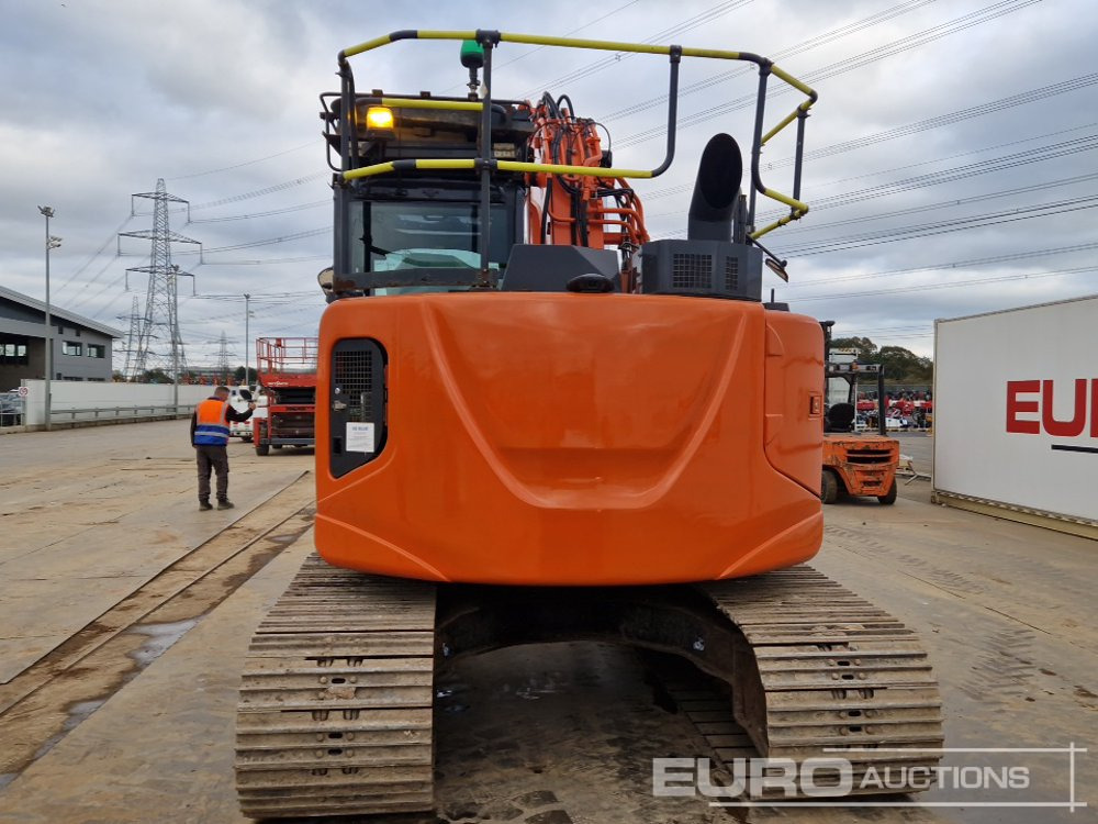 2018 Hitachi ZX135US-6 - Excavadora de cadenas: foto 4 2018 Hitachi ZX135US-6 - Excavadora de cadenas: foto 4