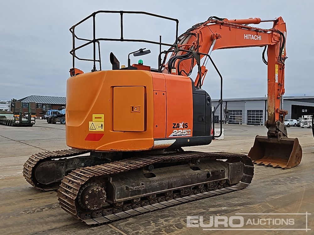 2018 Hitachi ZX225USLC-6 - Excavadora de cadenas: foto 5 2018 Hitachi ZX225USLC-6 - Excavadora de cadenas: foto 5