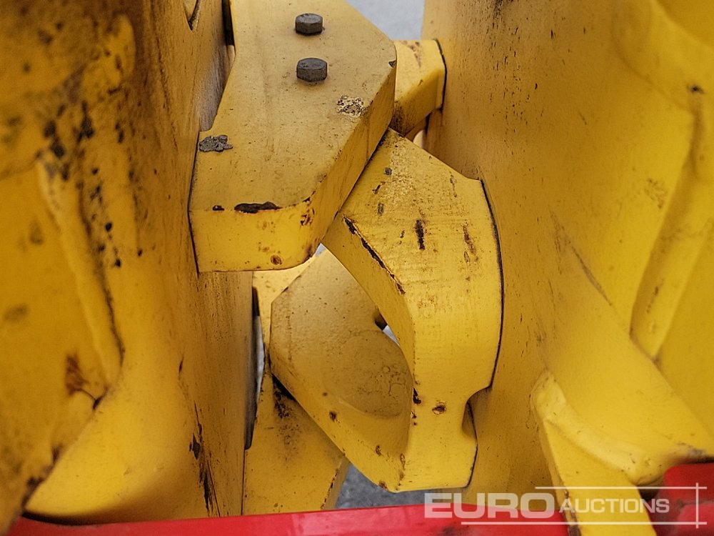 Construcción de carreteras 2019 Bomag BMP-8500: foto 31