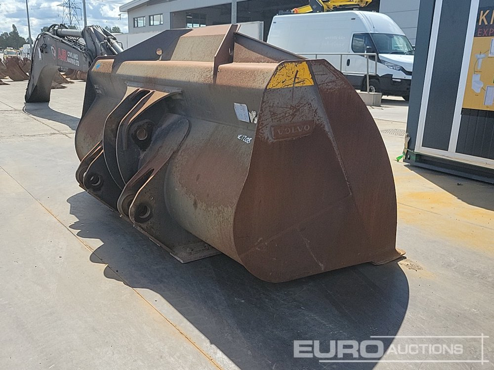 2019 Volvo 126" Loading Bucket to suit Wheeled Loader - Cazo: foto 5 2019 Volvo 126" Loading Bucket to suit Wheeled Loader - Cazo: foto 5