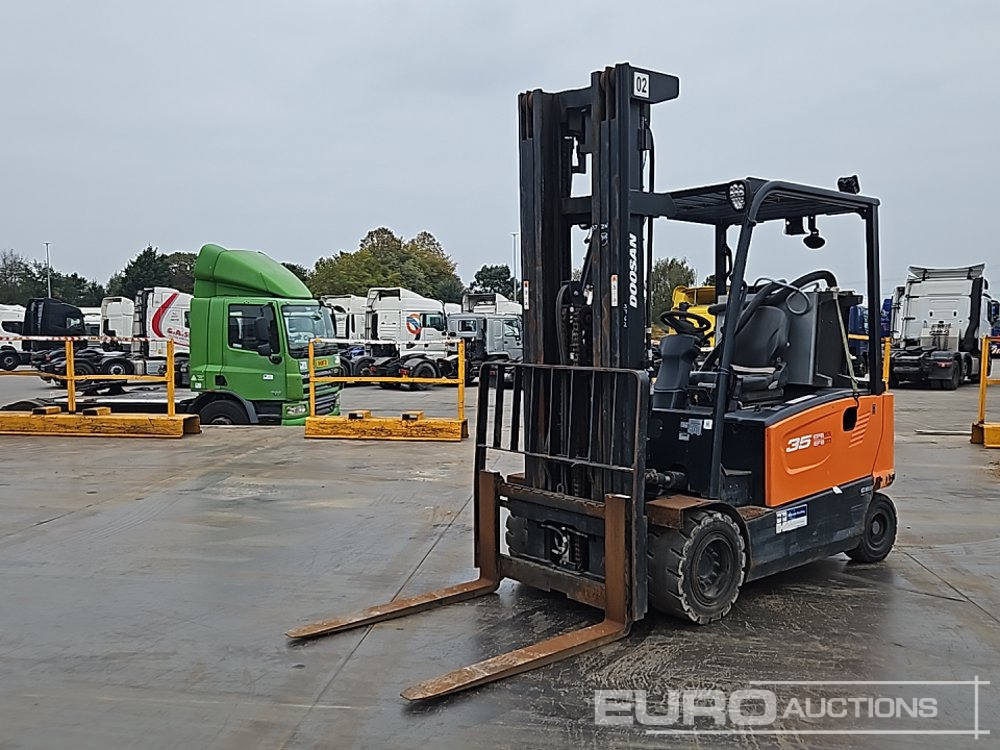 2021 Doosan B35X-7 Plus - Carretilla elevadora: foto 1 2021 Doosan B35X-7 Plus - Carretilla elevadora: foto 1