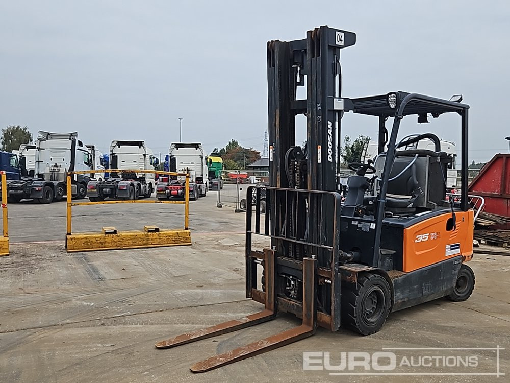 2021 Doosan B35X-7 Plus - Carretilla elevadora: foto 1 2021 Doosan B35X-7 Plus - Carretilla elevadora: foto 1