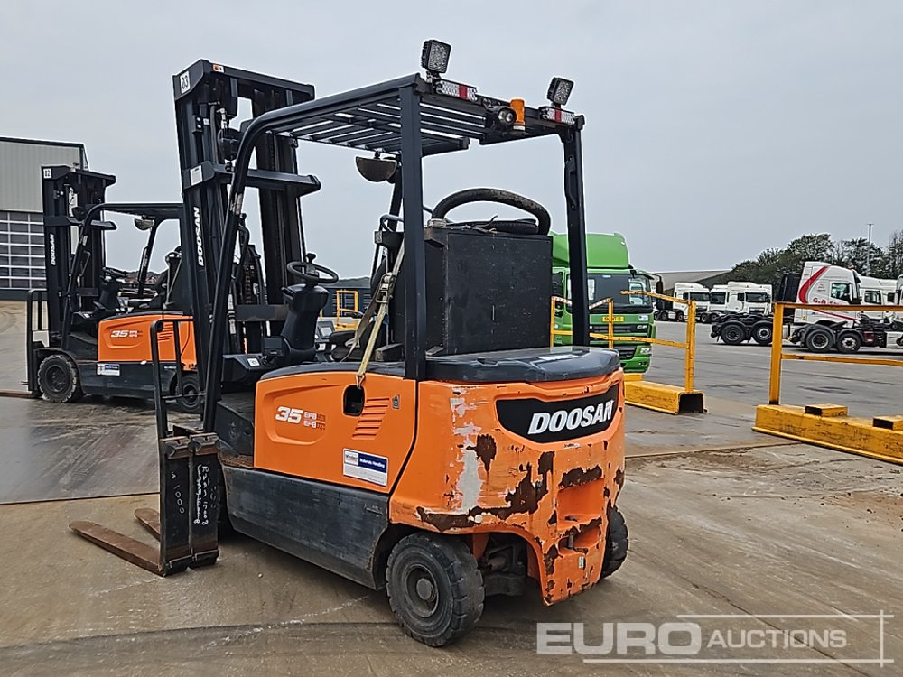 2021 Doosan B35X-7 Plus - Carretilla elevadora: foto 3 2021 Doosan B35X-7 Plus - Carretilla elevadora: foto 3