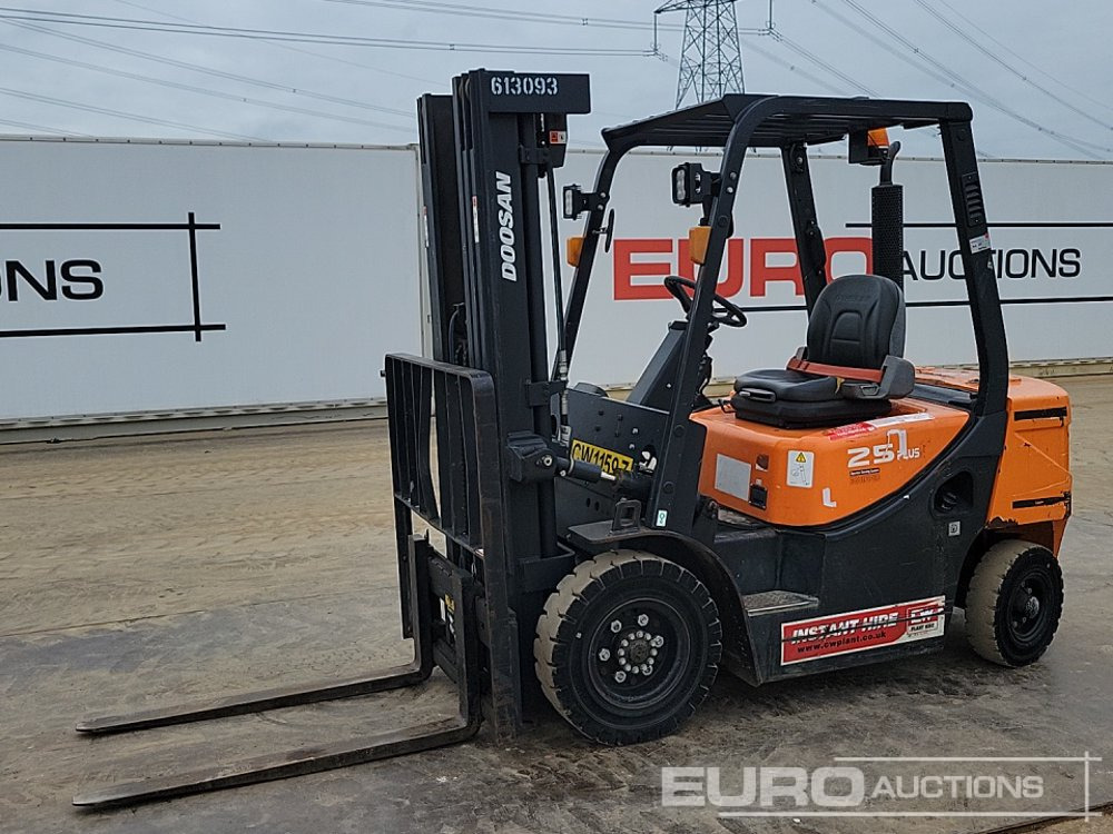 2021 Doosan D25GP - Carretilla elevadora: foto 1 2021 Doosan D25GP - Carretilla elevadora: foto 1
