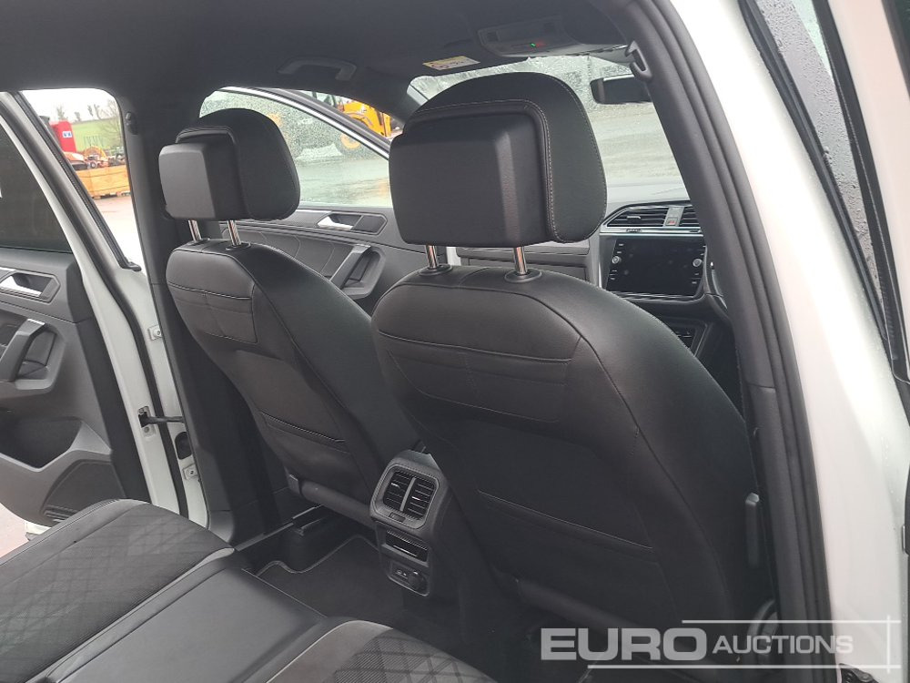 SUV/ Todoterreno 2023 Volkswagen Tiguan R-Line: foto 23