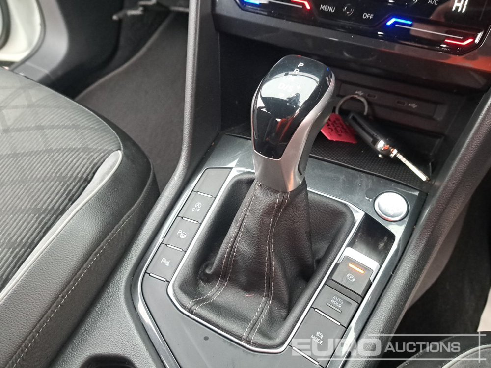 SUV/ Todoterreno 2023 Volkswagen Tiguan R-Line: foto 32