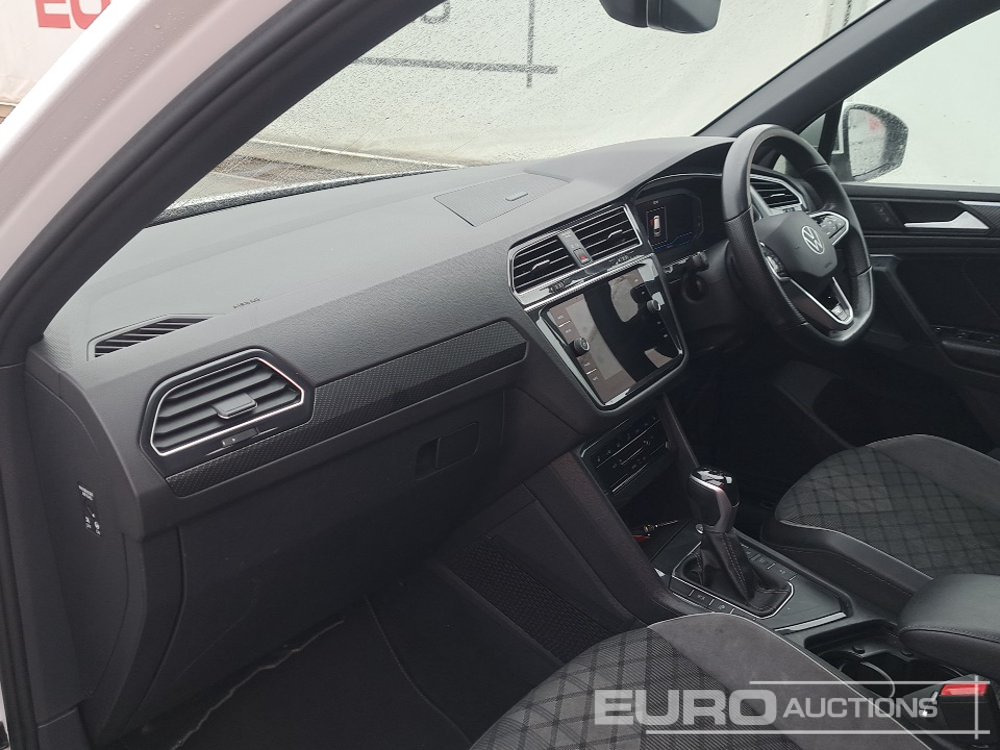 SUV/ Todoterreno 2023 Volkswagen Tiguan R-Line: foto 14