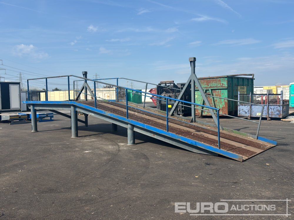 30' x 8' Loading Ramp - Rampa de carga: foto 3 30' x 8' Loading Ramp - Rampa de carga: foto 3