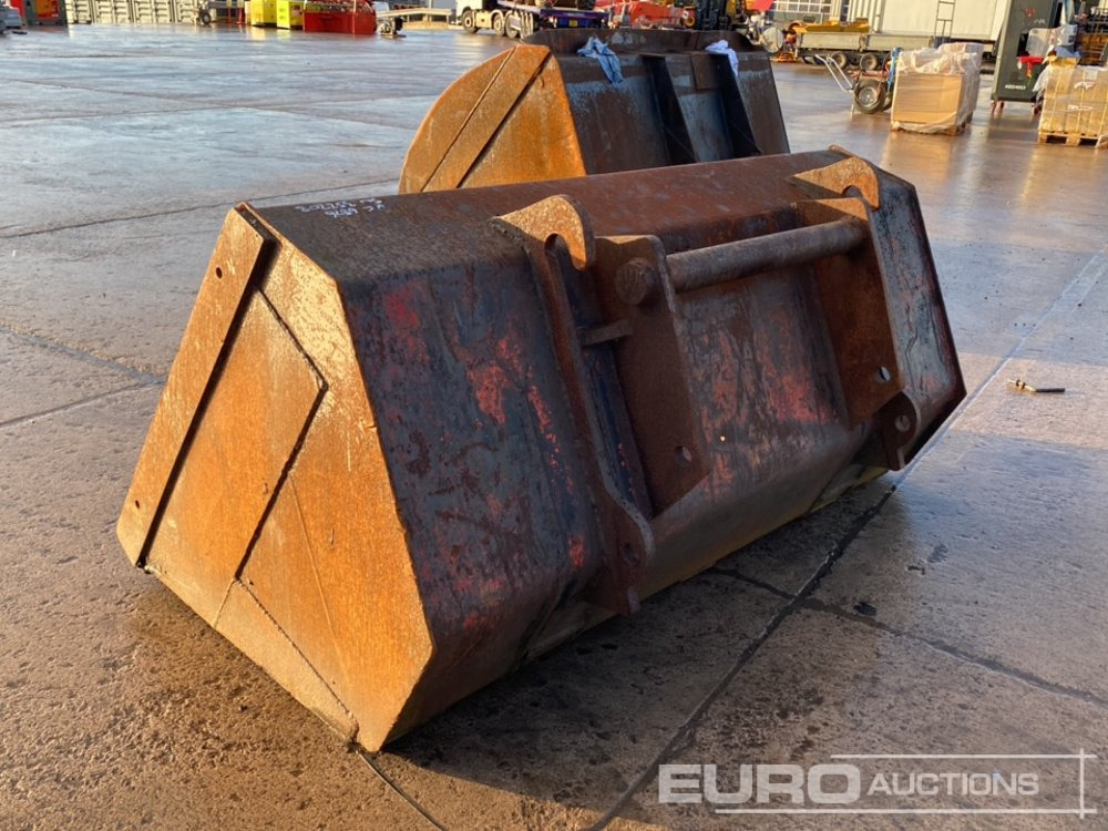 80" Front Loading Bucket to suit Manitou Telehandler - Cazo: foto 2 80" Front Loading Bucket to suit Manitou Telehandler - Cazo: foto 2