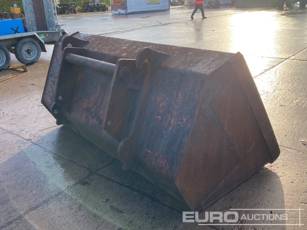 80" Front Loading Bucket to suit Manitou Telehandler - Cazo: foto 3 80" Front Loading Bucket to suit Manitou Telehandler - Cazo: foto 3