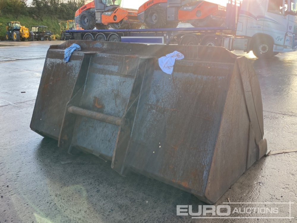 96" Grain Bucket to suit Manitou Telehandler - Cazo: foto 3 96" Grain Bucket to suit Manitou Telehandler - Cazo: foto 3