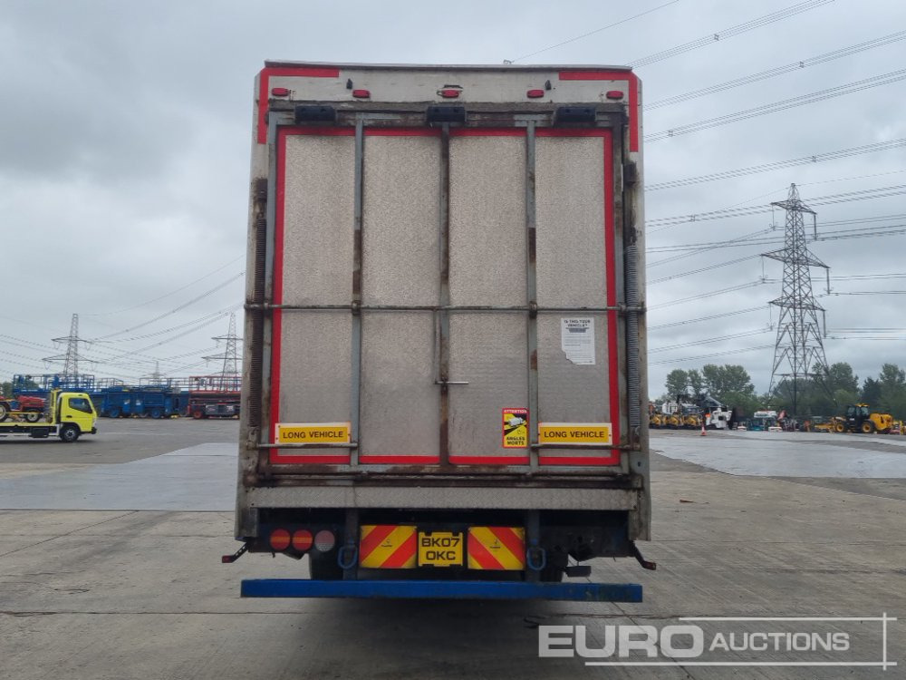 Don-Bur Twin Axle Horse Trailer - Semirremolque plataforma/ Caja abierta: foto 4 Don-Bur Twin Axle Horse Trailer - Semirremolque plataforma/ Caja abierta: foto 4