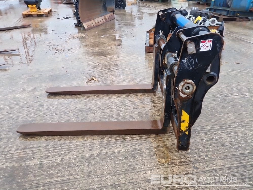 2015 Haulotte Fork Frame & Forks to suit Telehandler - Equipo de manutención: foto 2 2015 Haulotte Fork Frame & Forks to suit Telehandler - Equipo de manutención: foto 2