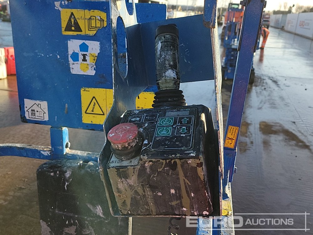 Plataforma de tijeras Genie GS2632: foto 25