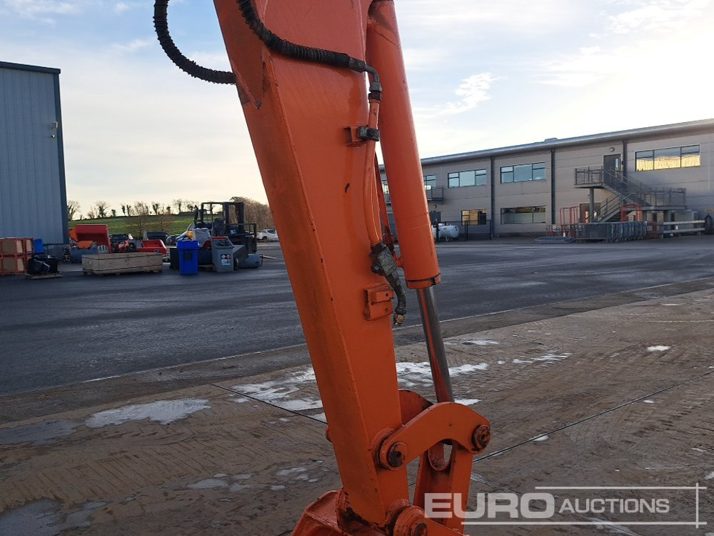 Miniexcavadora Hitachi ZX55UR: foto 20