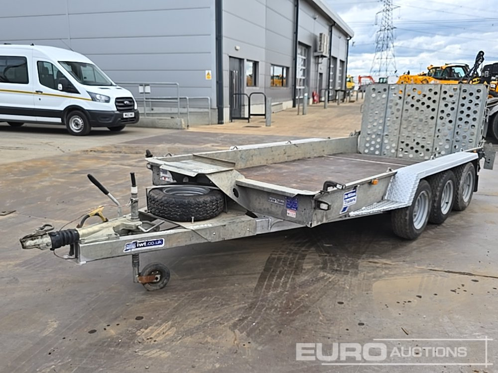 Ifor Williams GH146BT-3 - Remolque porta maquinaria: foto 1 Ifor Williams GH146BT-3 - Remolque porta maquinaria: foto 1