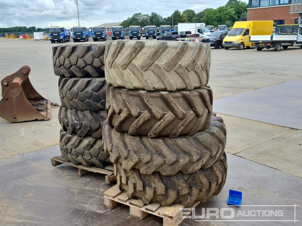 JCB 15.5-25 Tyre (6 of), Alliance 15.5-25 Tyre (2 of), 405/70 R20 Tyre (2 of) - Neumático: foto 5 JCB 15.5-25 Tyre (6 of), Alliance 15.5-25 Tyre (2 of), 405/70 R20 Tyre (2 of) - Neumático: foto 5
