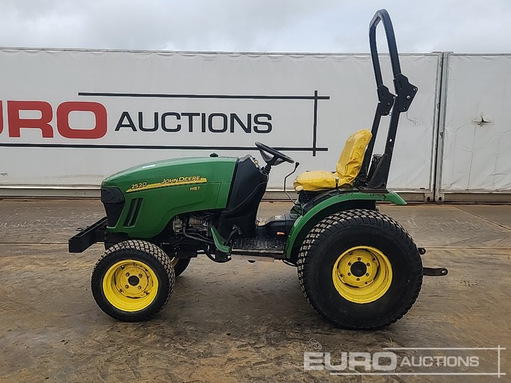John Deere 2520 - Mini tractor: foto 2 John Deere 2520 - Mini tractor: foto 2