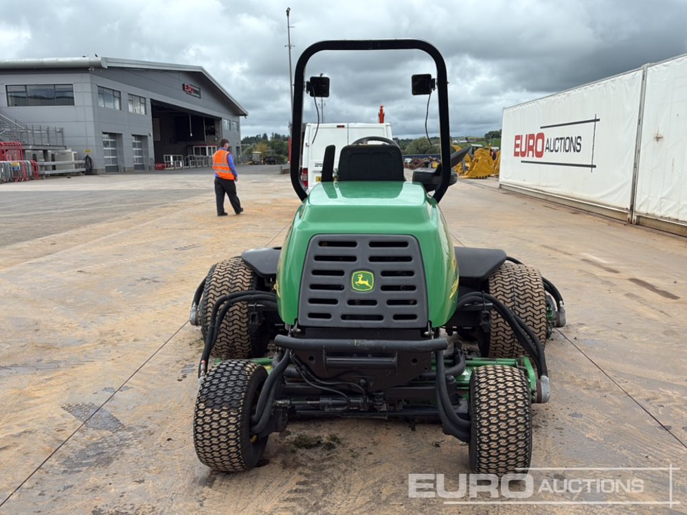John Deere 3235C - Cortacésped: foto 4 John Deere 3235C - Cortacésped: foto 4
