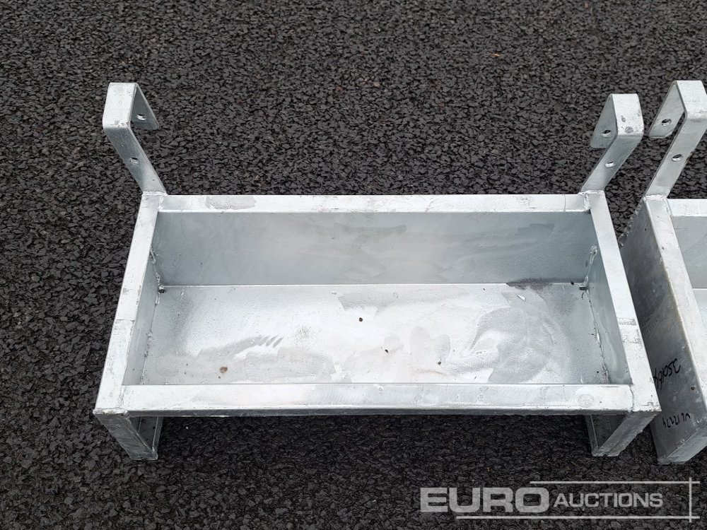 Maquinaria agrícola Unused 2' Hanging Trough (2 of): foto 6