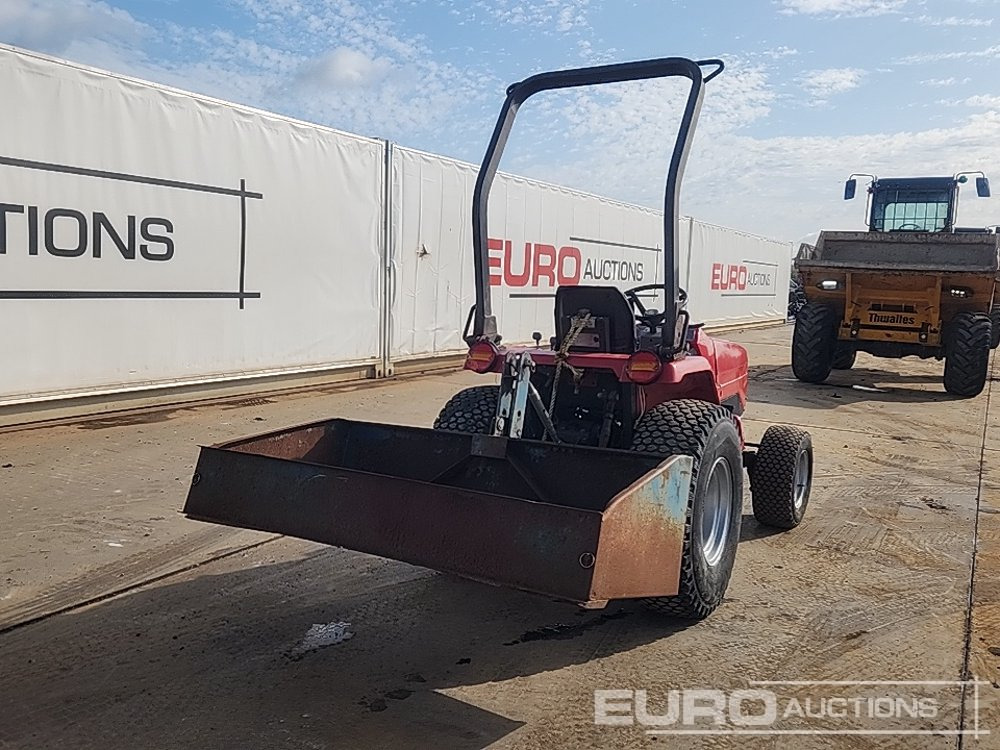 Massey Ferguson 4WD Compact Tractor, Linkbox - Mini tractor: foto 5 Massey Ferguson 4WD Compact Tractor, Linkbox - Mini tractor: foto 5