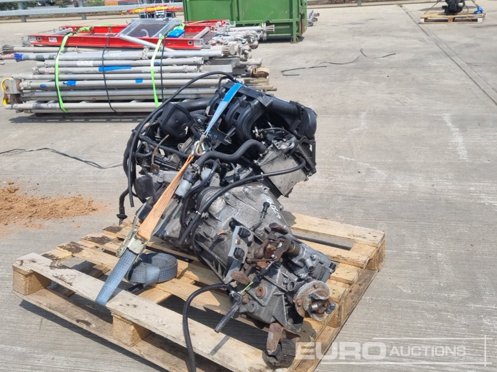 Mercedes 4 Cylinder Engine, Gearbox - Motor: foto 3 Mercedes 4 Cylinder Engine, Gearbox - Motor: foto 3