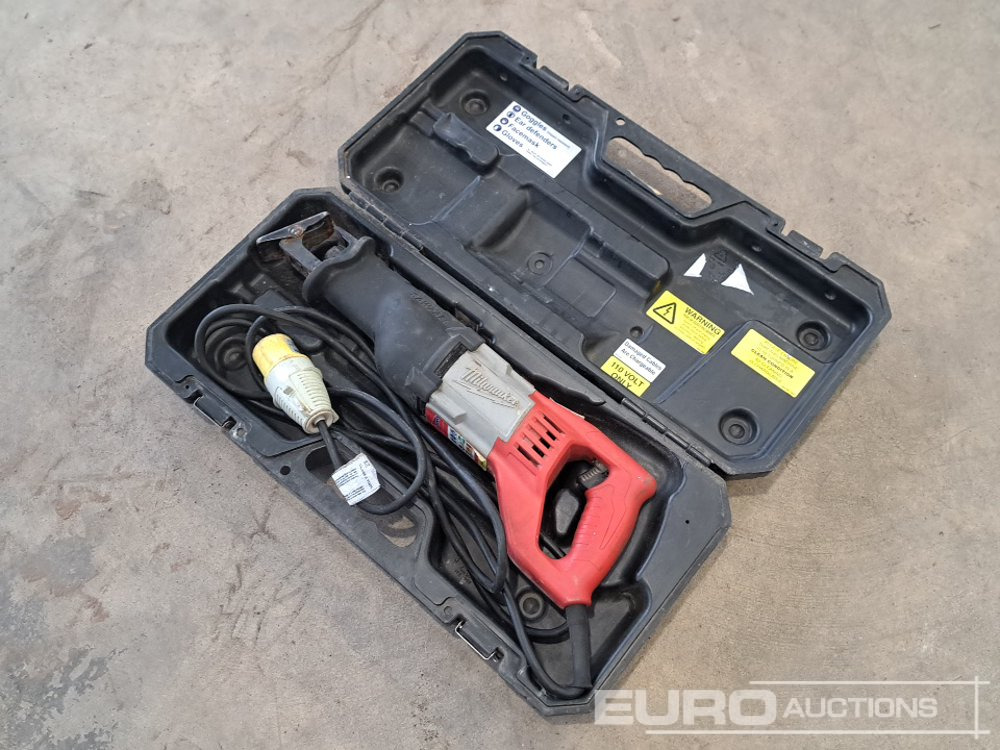 Milwaukee 110 Volt Reciprocating Saw & Case - Equipo de construcción: foto 1 Milwaukee 110 Volt Reciprocating Saw & Case - Equipo de construcción: foto 1