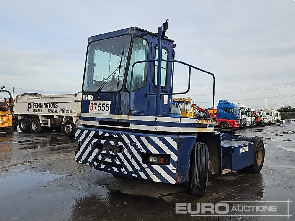 Mol YM220 - Tractor industrial: foto 1 Mol YM220 - Tractor industrial: foto 1